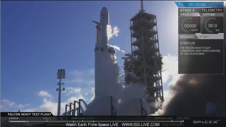 SpaceX launched the Falcon Heavy rocket. - Spacex, Falcon, Booster Rocket, Rocket, Space, Elon Musk, Longpost