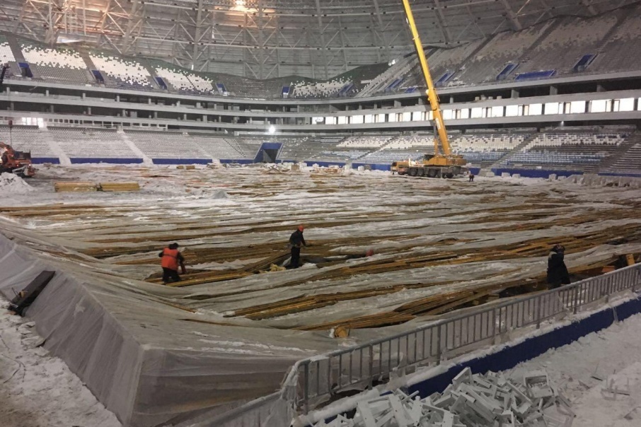 A greenhouse collapsed at the Samara Arena stadium - Samara, Soccer World Cup, Stadium, Video