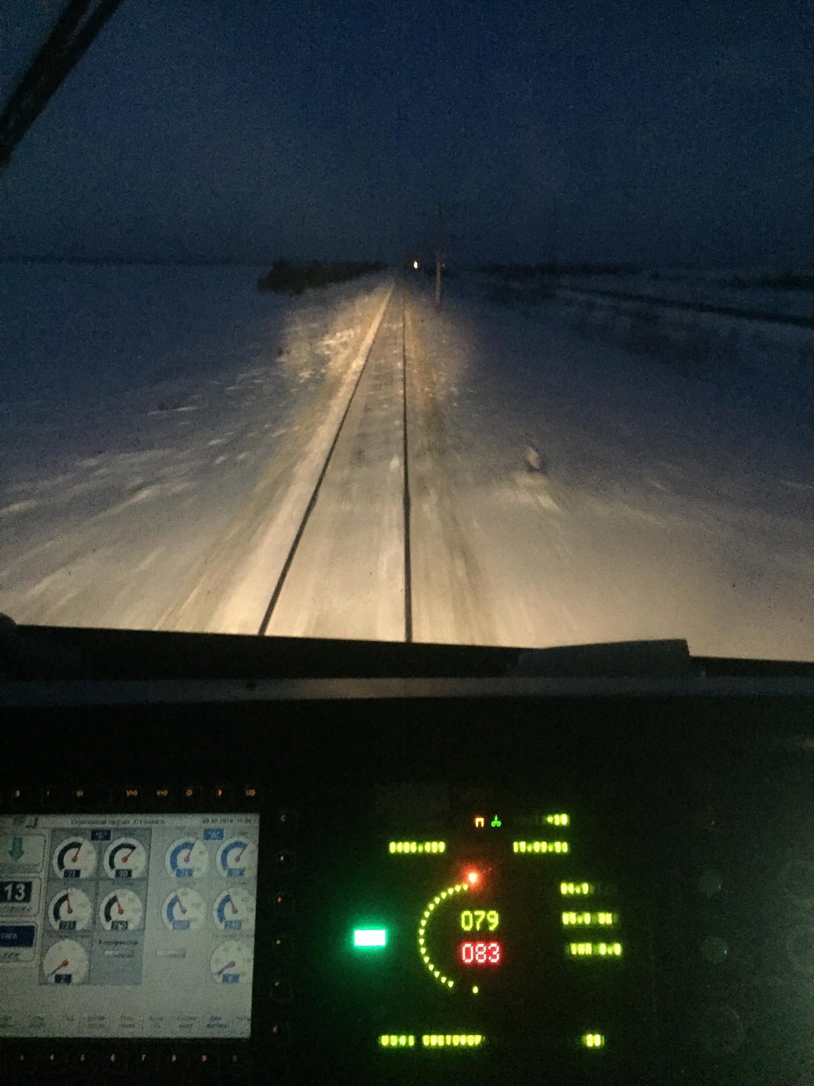 We go-go-go, we go for coal.... - My, Russian Railways, 2te116u, Driver, Winter, Yamal, Freight train