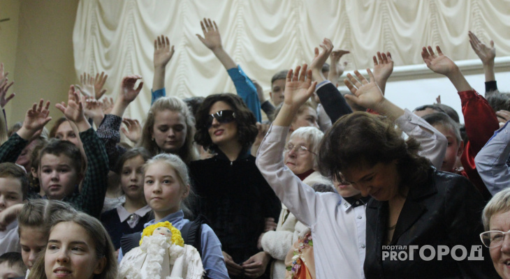 Diana Gurtskaya sang for deaf and dumb children in Yaroslavl - Russia, Yaroslavl, Society, Children, , Song, , Diana Gurtskaya