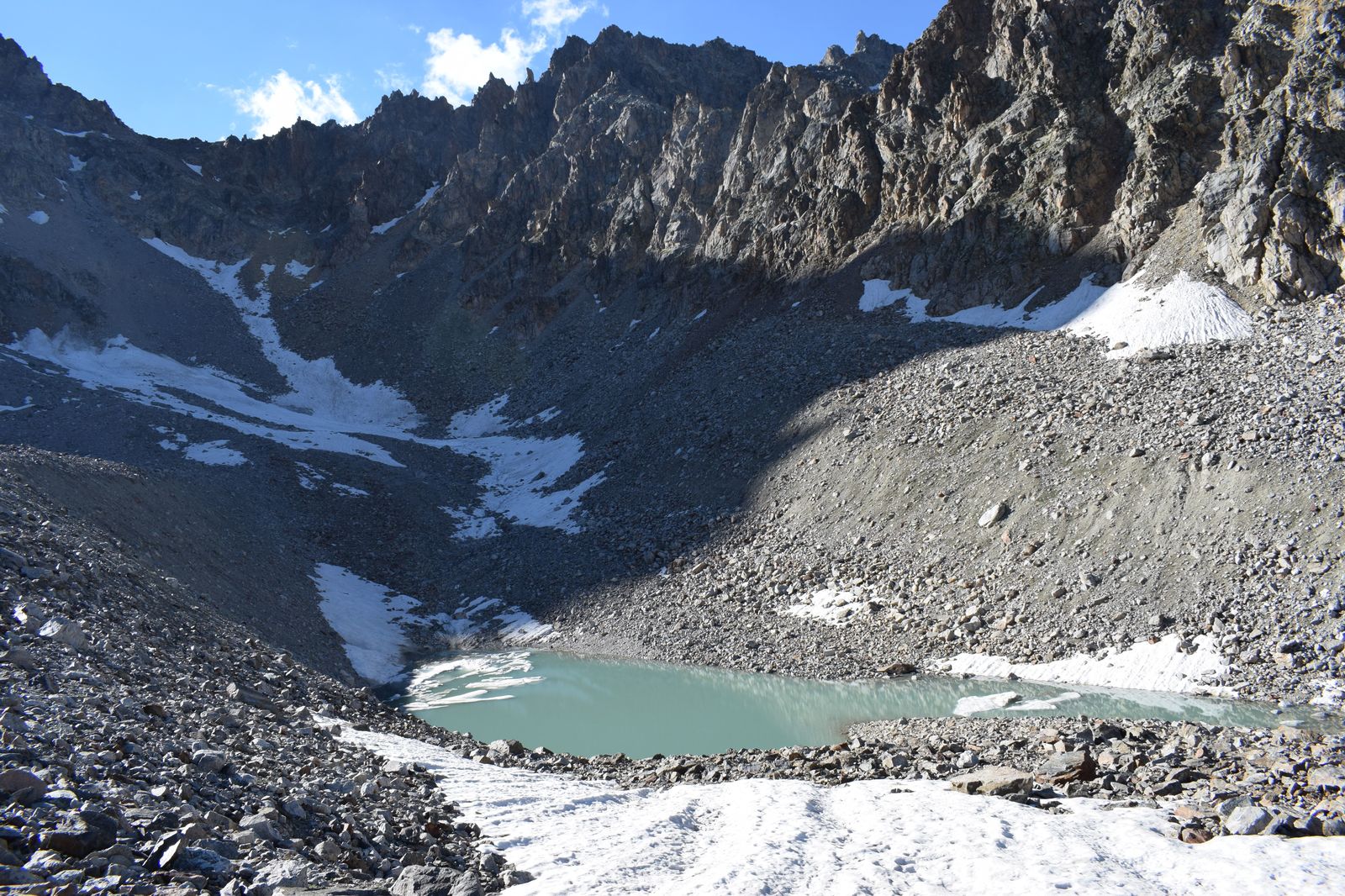 And everything is calm on Elbrus! - My, Elbrus, Adyr-Su Gorge, , , , The mountains, , Silence, Longpost