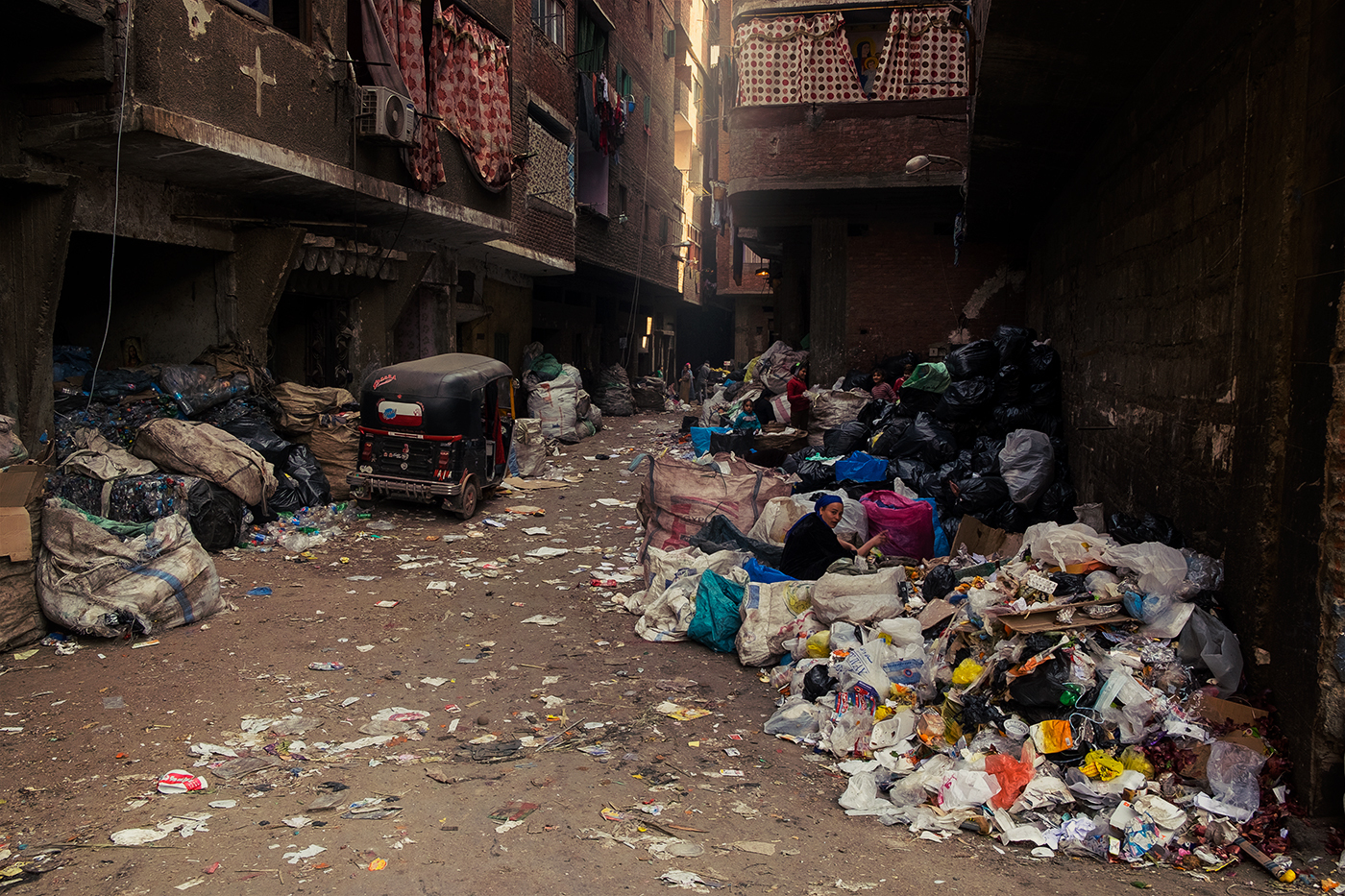 Too bad these photos don't capture the smell: Garbage City in Cairo - My, , Travels, Cairo, Garbage, Video blog, Longpost, The photo, Video