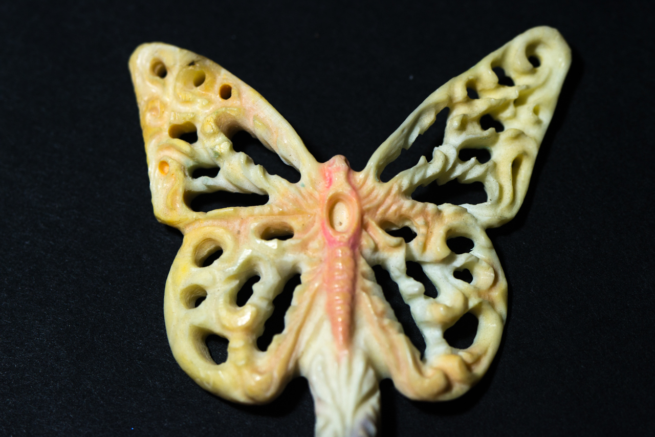 First attempts at bone and horn carving (a couple of unfinished works and a bit of the process) - My, Bone carving, Hairpins, Barrette, Butterfly, Needlework with process, Engraving, Longpost