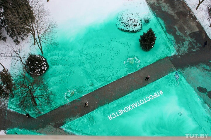 In Minsk, the snow was painted green. What for? - Republic of Belarus, Minsk, PR, Longpost