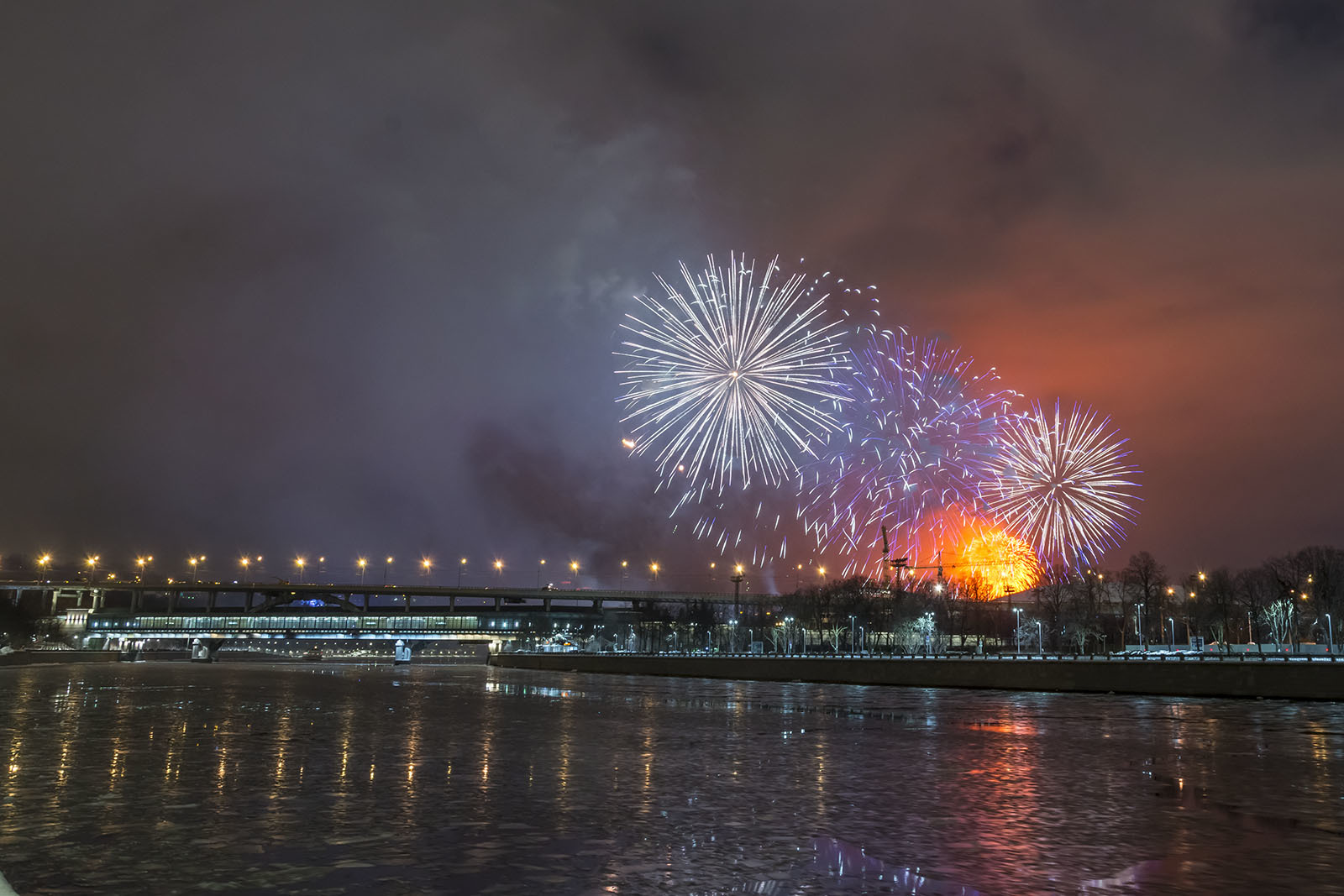 С днем защитника отечества! - Моё, 23 февраля, Салют, Метромост, Москва-Река, Праздники, Nikon d7100