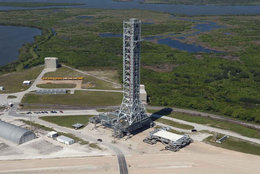 NASA Mobile Launch Platform Tilts - Space, Mobile, , Platform, Roll, Rocket, Longpost