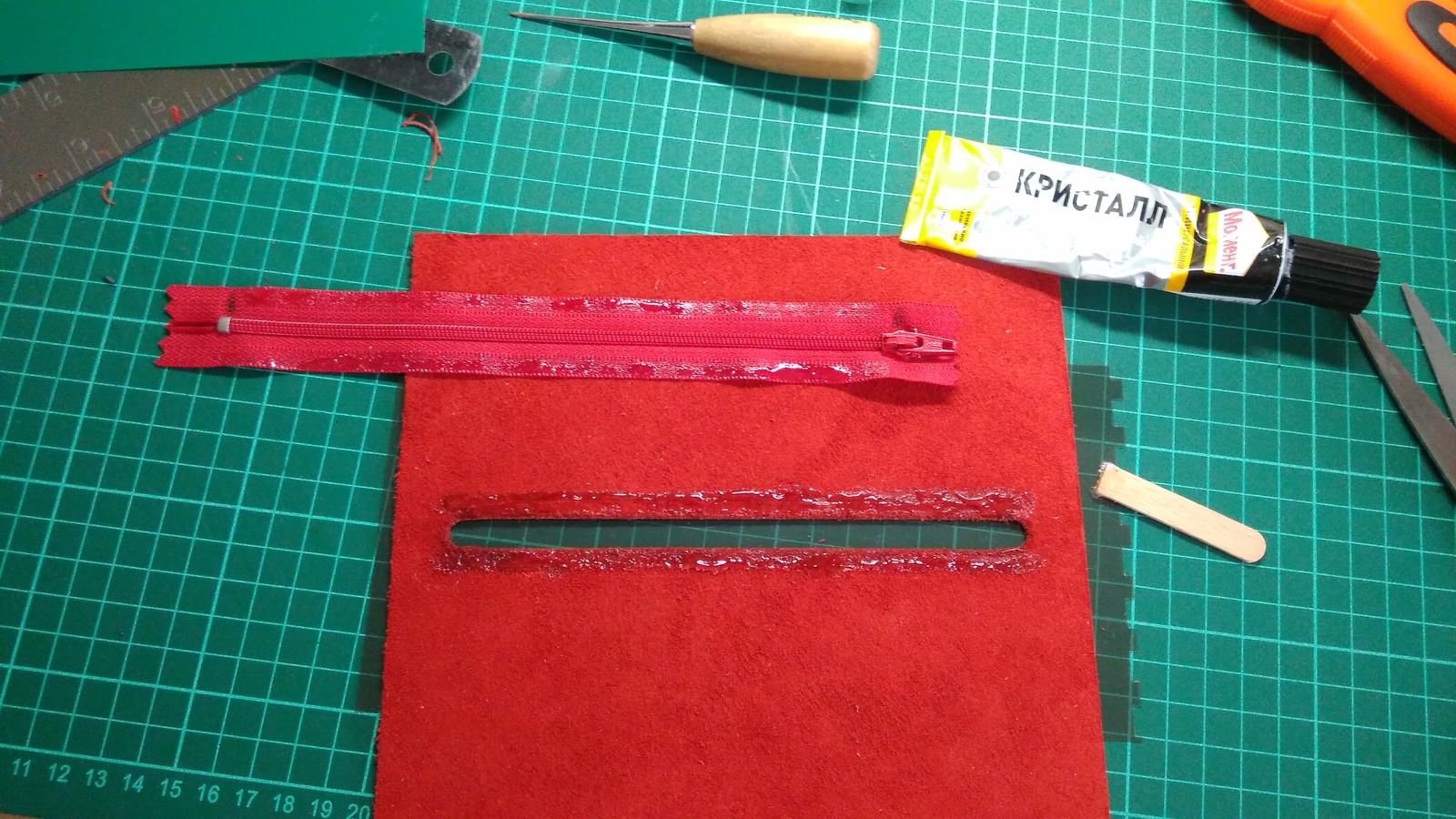 Wallet in red part 1. - My, Needlework with process, Leather craft, Master Class, Wallet, Longpost