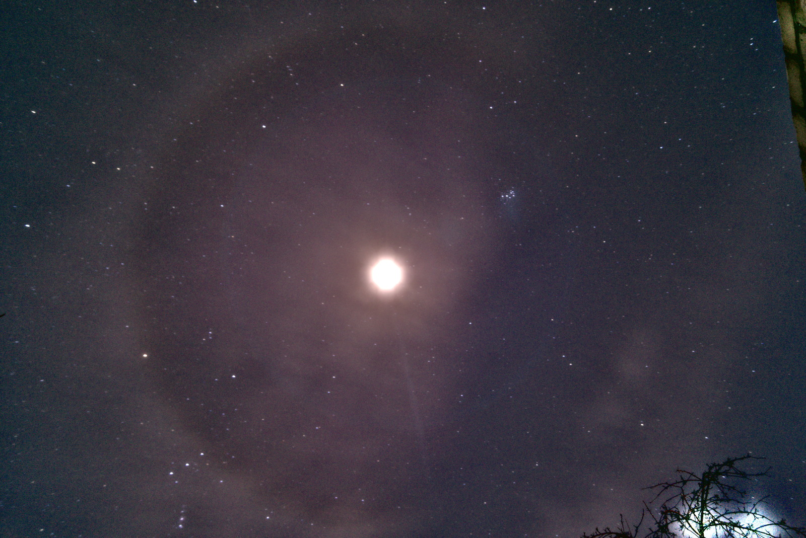 Lunar halo - My, , Starry sky, Night shooting, Astrophoto, Glare, Night, Stars, Stars