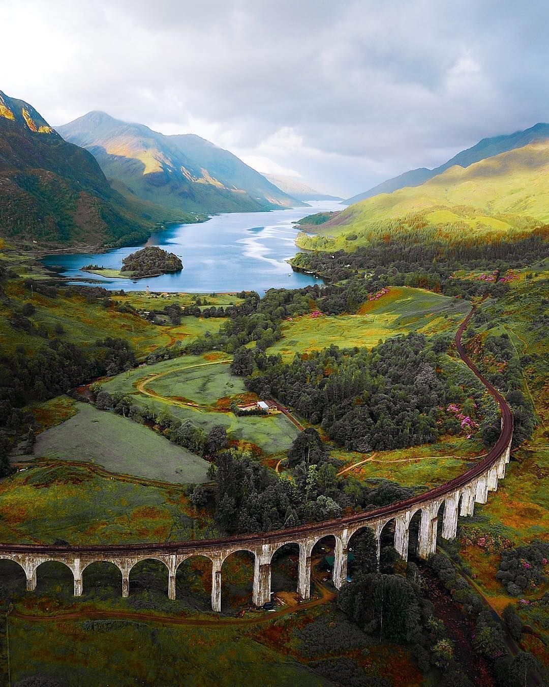 Glenfinnan - Scotland's most picturesque village - Viaduct, Harry Potter, Scotland, Great Britain, Tourism, Travels, Nature, The photo, Longpost