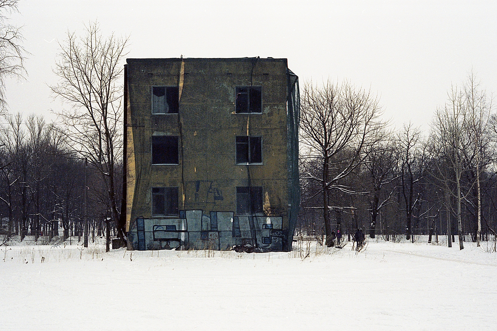 Дом без людей. - Моё, Фотография, Длиннопост, Фотопленка, Заброшенное, Моё, Санкт-Петербург, Текст