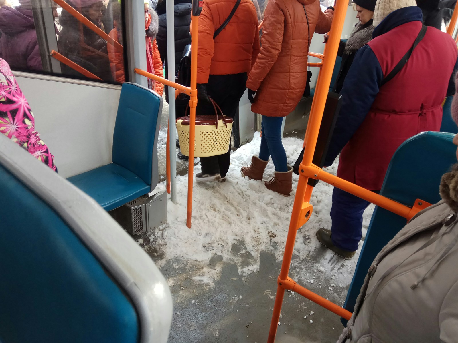 Trams Kazan - My, Kazan, Tram, Tram rails, Winter, Tags are clearly not mine