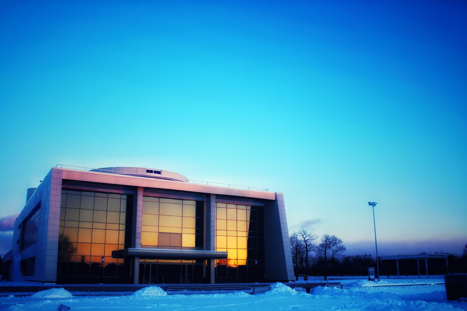 Hotel and sunset - My, The photo, My, Hotel, Sunset, Sky, Beginning photographer, I want criticism