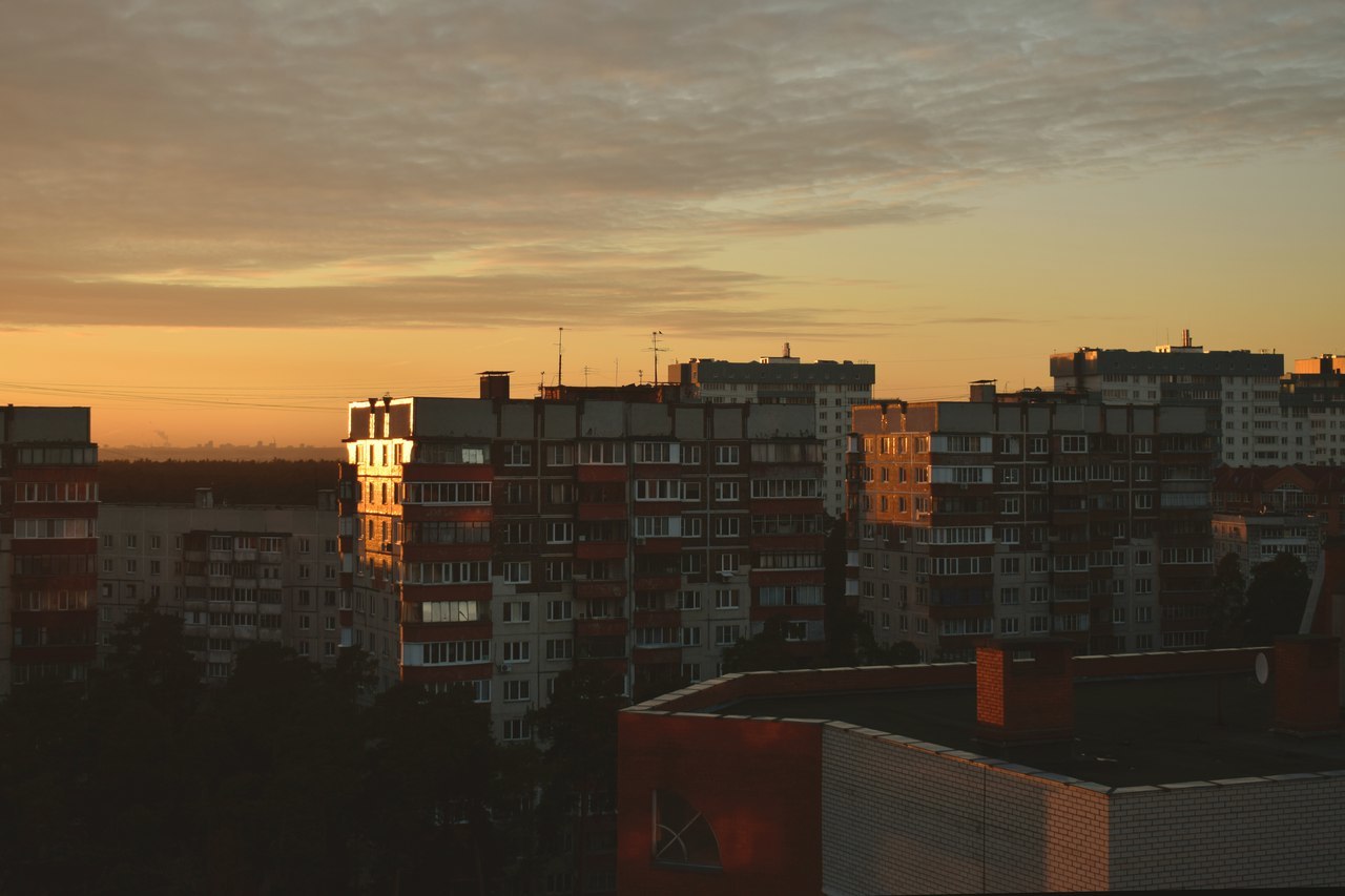 Хороший заголовок
 - Дом, Фотография, Закат, Поезд