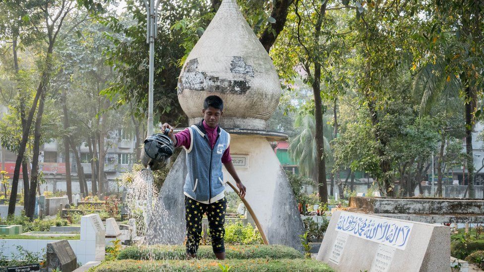 The city that ran out of place for the dead - Cemetery, Bangladesh, Longpost