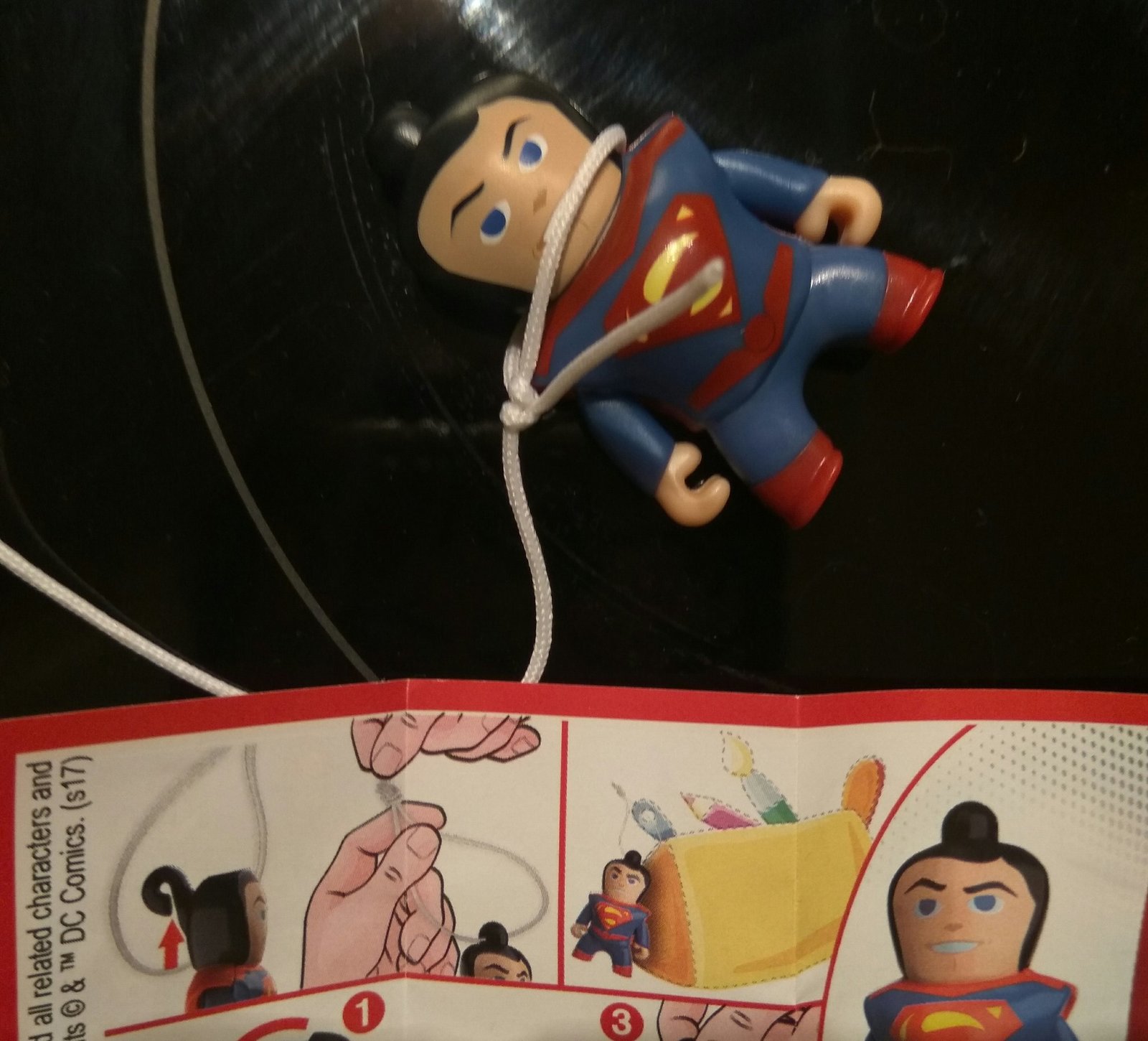 Help Clark Kent with rope and soap - My, Superman, Kinder Surprise, , A loop