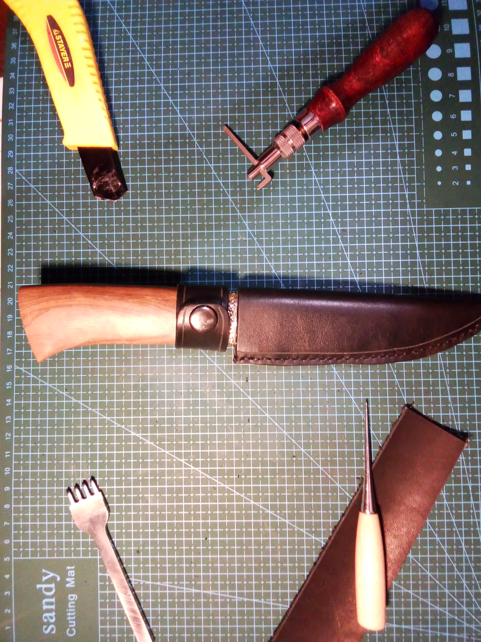 Sheath for a colleague - My, Sheath, Handmade, Leather, Leather craft, Leather, Longpost