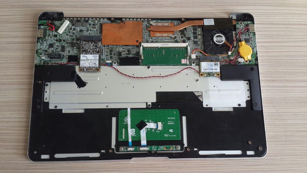 Помогите опознать петли для крышки китайского noname ноутбука - Моё, Помощь, Ремонт ноутбуков, Ремонт, Крышки, Петли матрицы, Корпус, Изолента, Длиннопост
