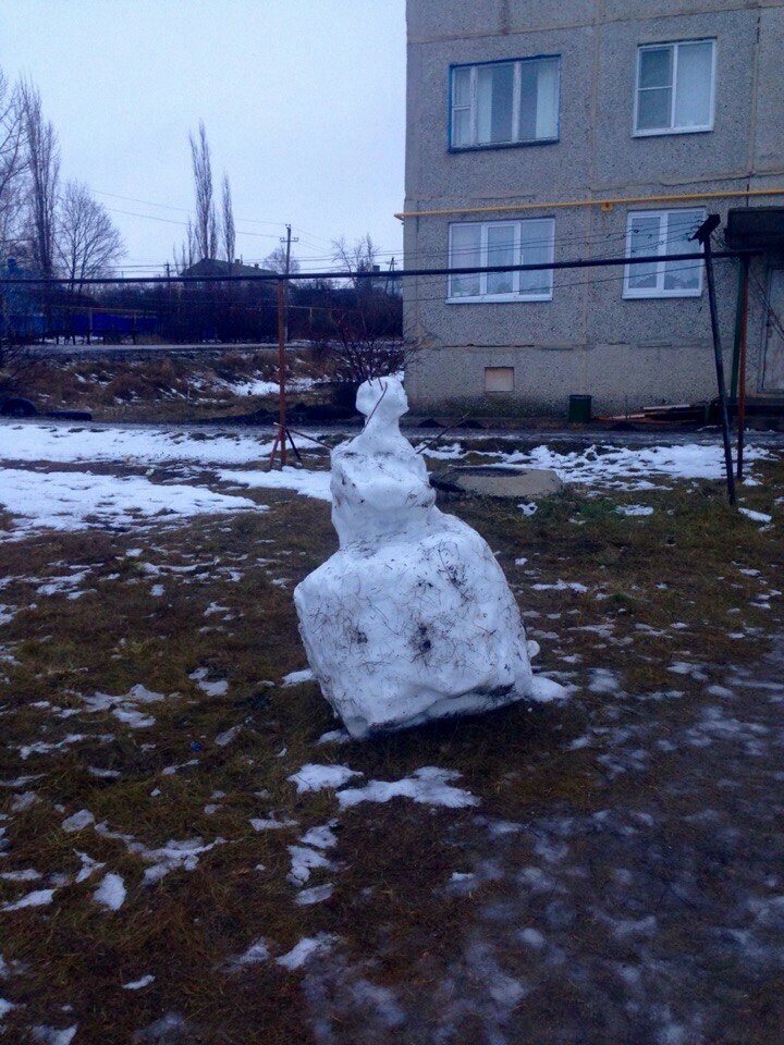 Our snowmen in winter. - Village, Station, snowman, Winter, The photo