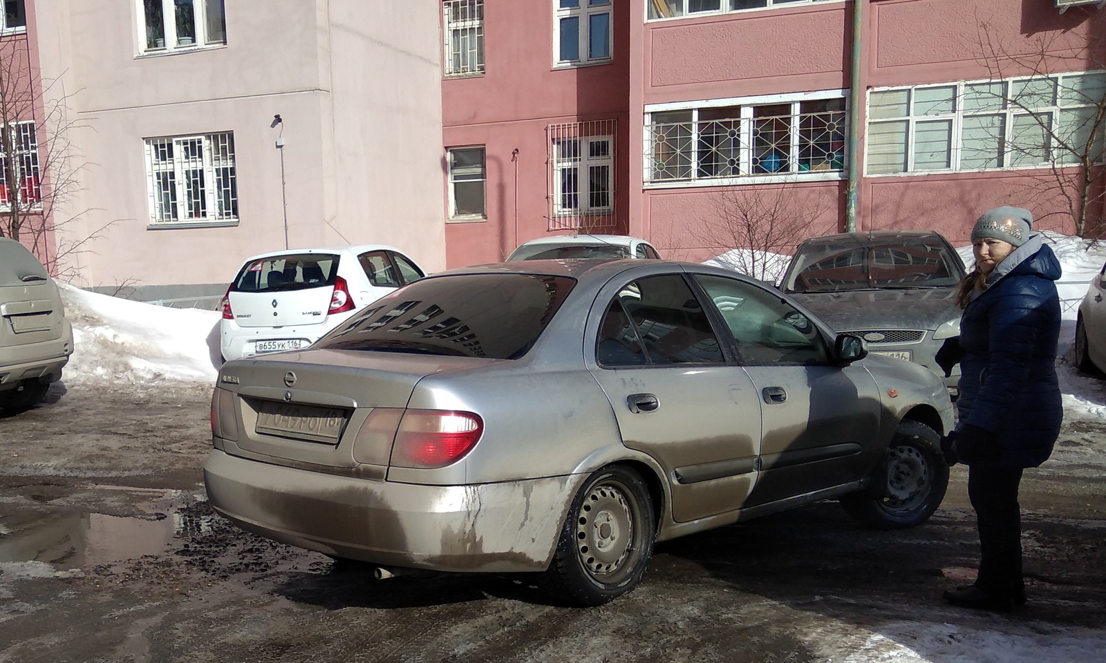 Backyard parking again. - My, , Rudeness, Parking, The driver, Cattle, Help, Longpost