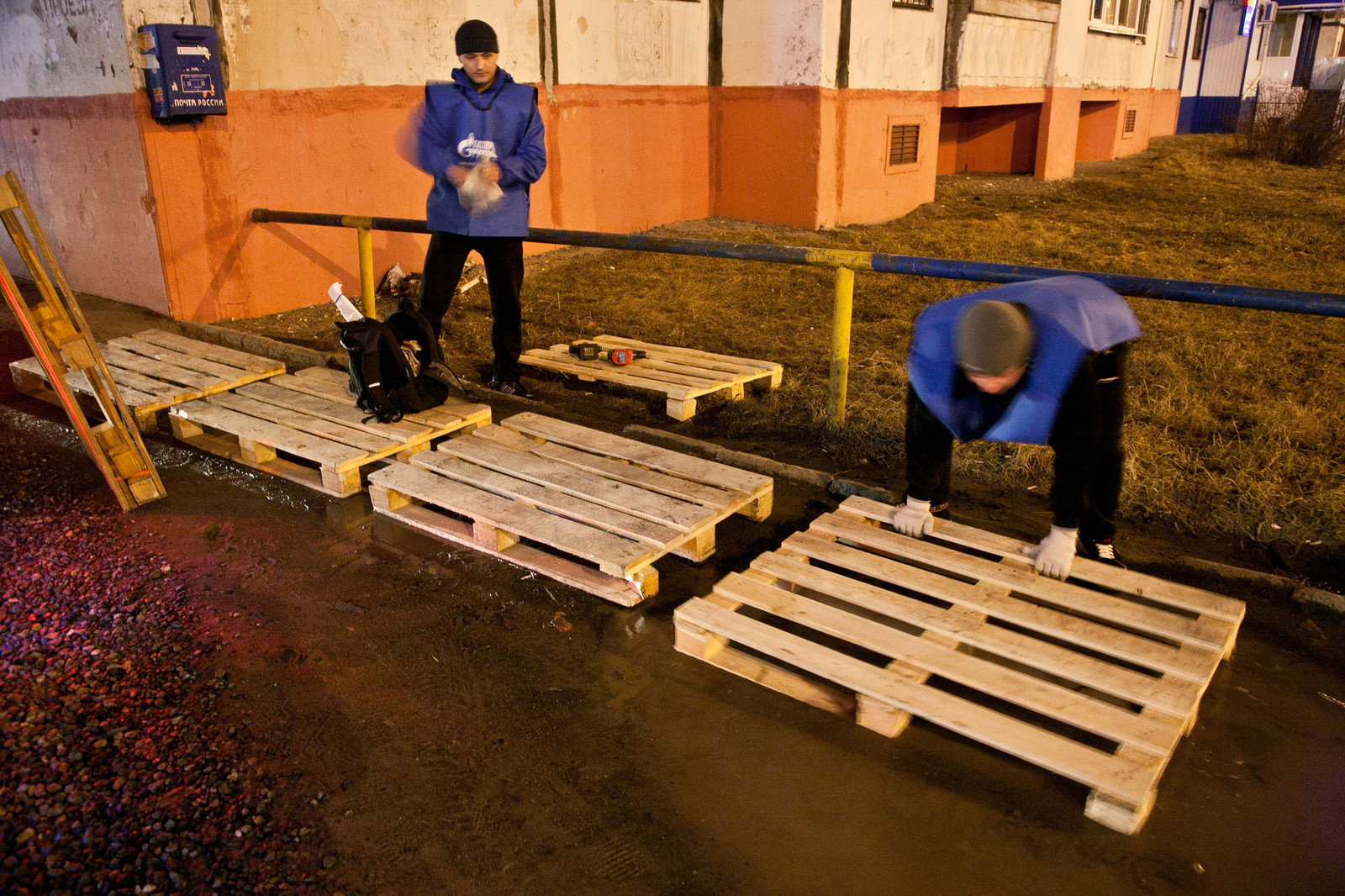 What does spring mean to you, dad? - My, Puddle, Pallets, , Dirt, Devastation, Longpost