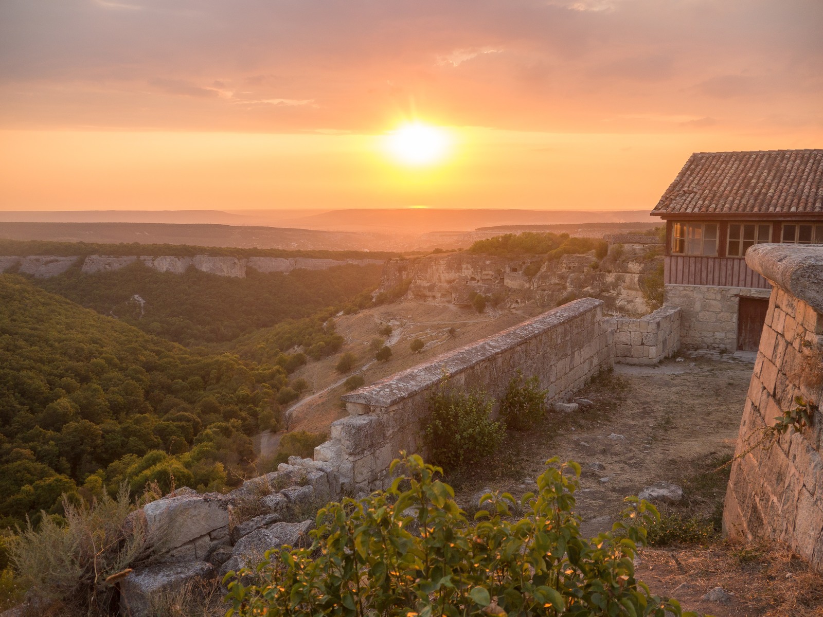 Travel by car along the coast of Crimea. - My, Crimea, Crimea is ours, Road trip, Beautiful girl, Love, Travels, Black Sea, Cape Fiolent, Video, Longpost