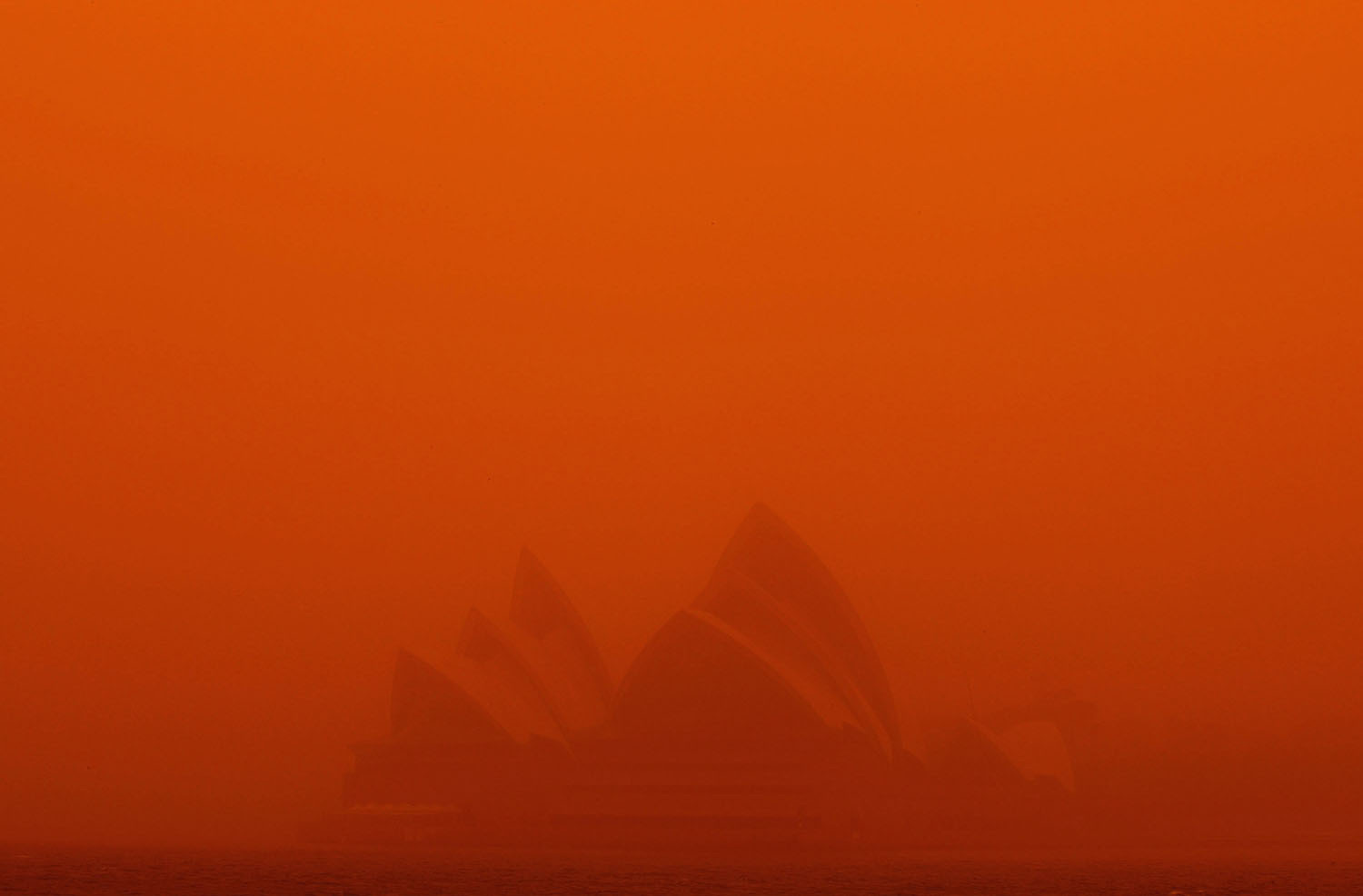 Sydney Opera House during a sandstorm resembles Ald Run - The Elder Scrolls III: Morrowind, The elder scrolls, Australia, Sydney Opera House, Sandstorm