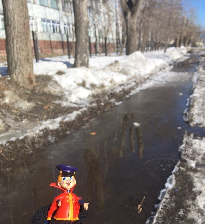 Vovka in the Far Away Kingdom - Vovka in the Far Away Kingdom, Spring, Russian roads, Novosibirsk, Obges, Sidewalk, Longpost