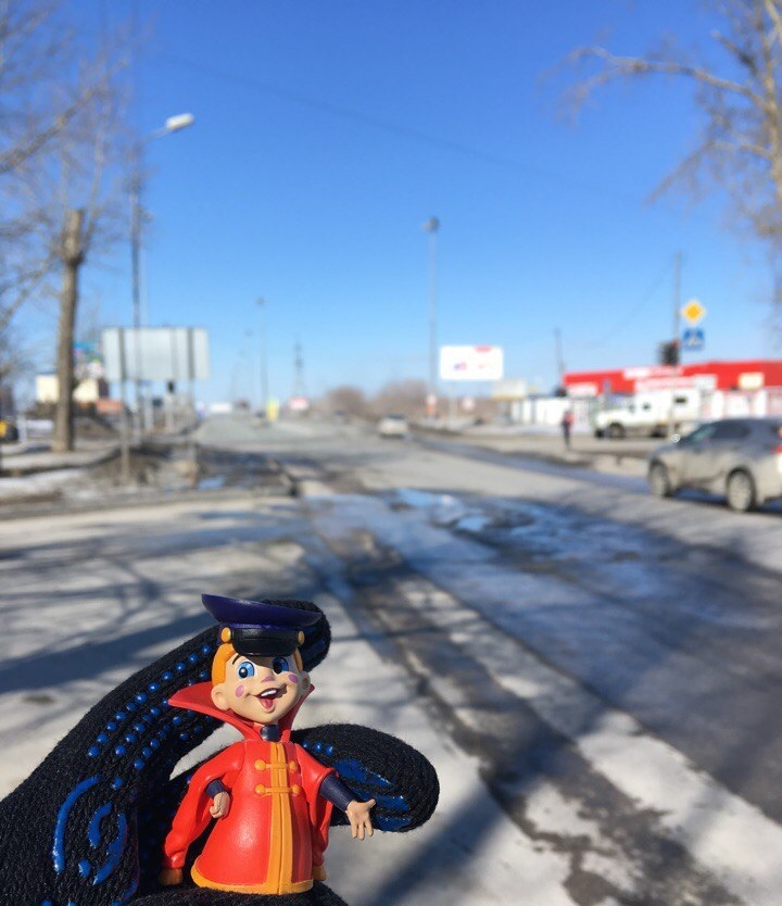 Vovka in the Far Away Kingdom - Vovka in the Far Away Kingdom, Spring, Russian roads, Novosibirsk, Obges, Sidewalk, Longpost