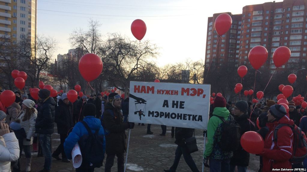 I give a command to Putin's hamsters who sing about slavery: downvote! Why are you sitting? Said to do! - Yekaterinburg, Slavery, People, Power, Rally, Liberty, Politics