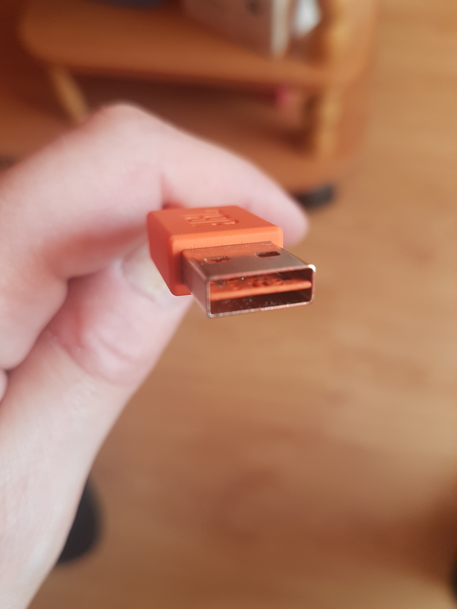 Двухсторонний usb коннектор. Почему раньше никто не додумался? | Пикабу