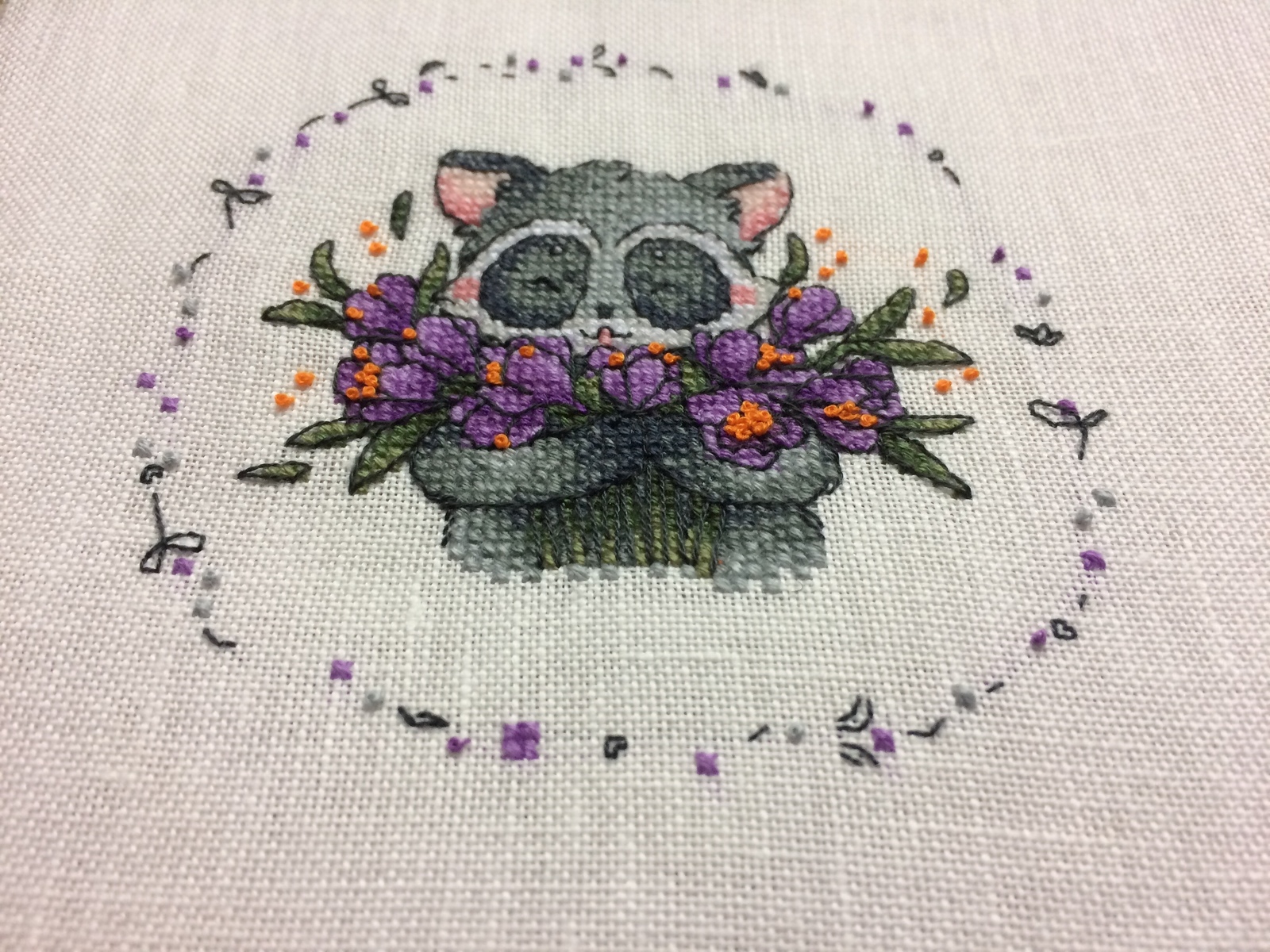 Something I can not sleep, I decided to lay out the beauty here))) - My, Embroidery, Cross-stitch, Raccoon, Flowers, A circle, , Longpost