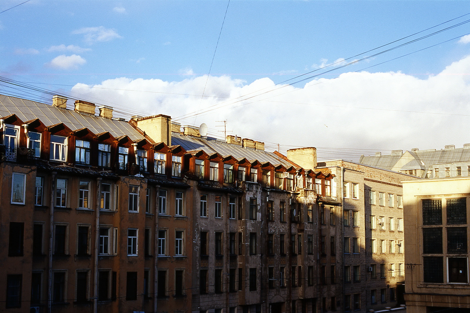 Санкт-Петербург в цветах Kodak Ektachrome E100VS - Моё, Моё, Фотография, Фотопленка, 35мм, Kodak, Позитив, Слайд, Санкт-Петербург, Длиннопост