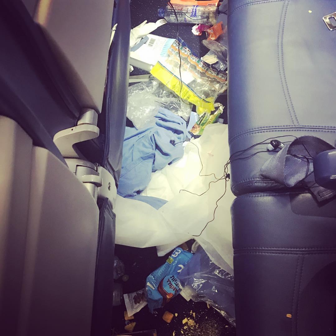 American flight attendant shares photos of the most disgusting passengers on Instagram - Airplane, Пассажиры, Stewardess, Disgusting, Longpost, Negative