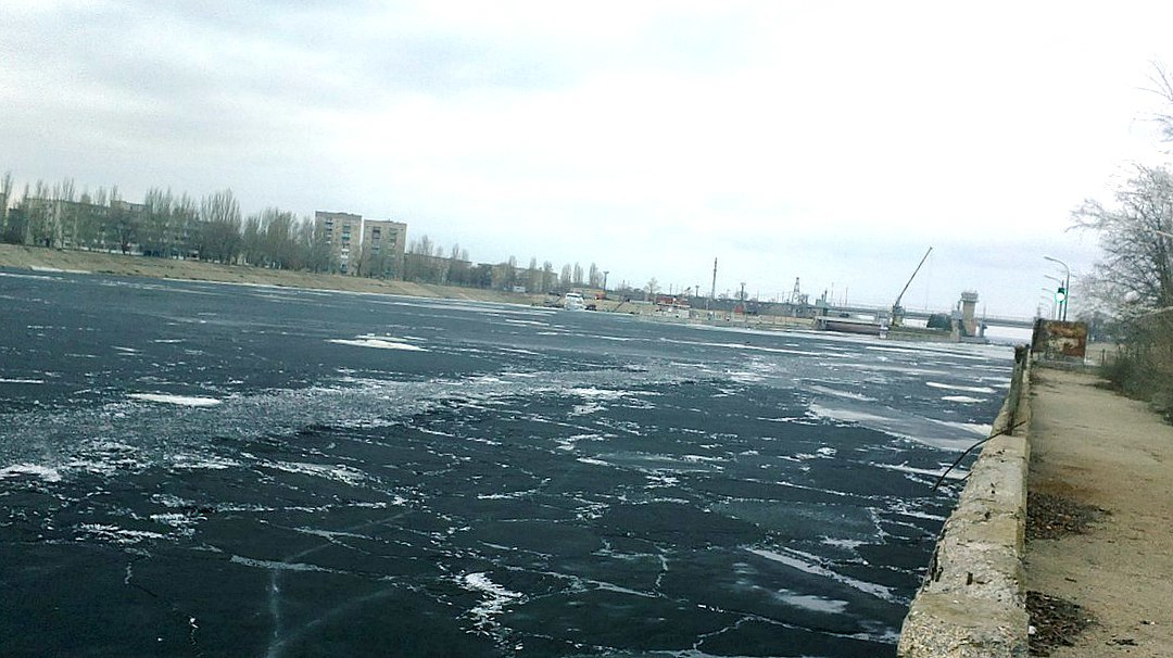 Shipping canal, Balakovo. - Balakovo, Volga, Navigation canal, Spring, Ice, Longpost