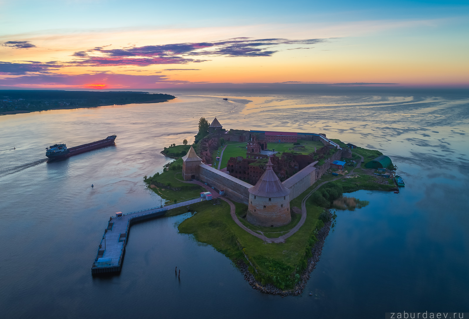 Fortress Oreshek (Shlisselburg). - Neva, Fortress "Oreshek"