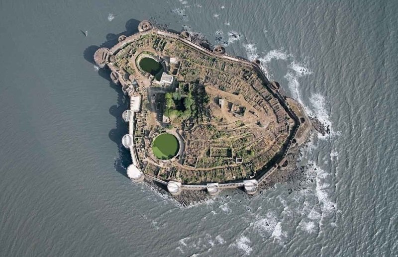 Places to hide in case of a zombie apocalypse. - Fortress, Interesting, The photo, Picture with text, Beautiful, The zombie apocalypse, Zombie, Longpost