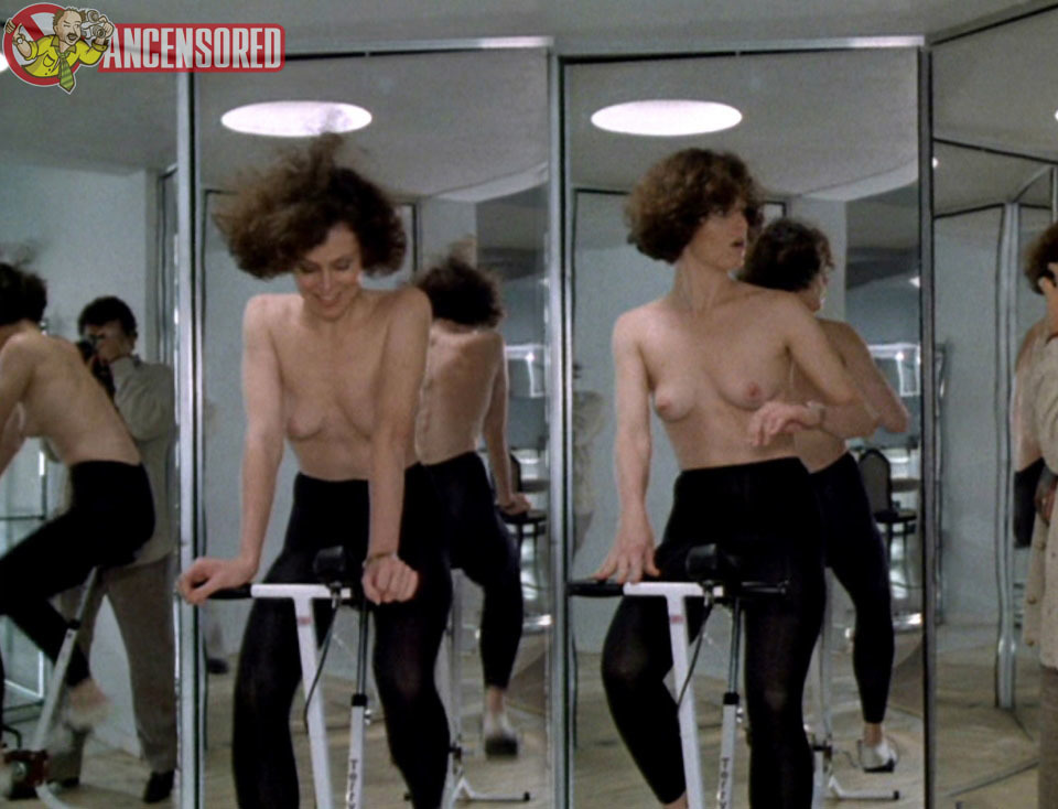 Weaver shows off his Sigourneys. - NSFW, Sigourney Weaver, Boobs, Retro, Nudity, Longpost