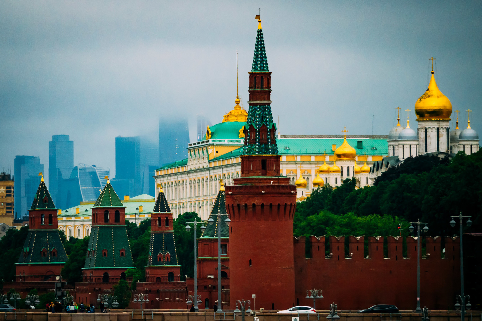 Old and new in Moscow - My, The photo, Moscow, Kremlin, Moscow City, , Telephoto lens