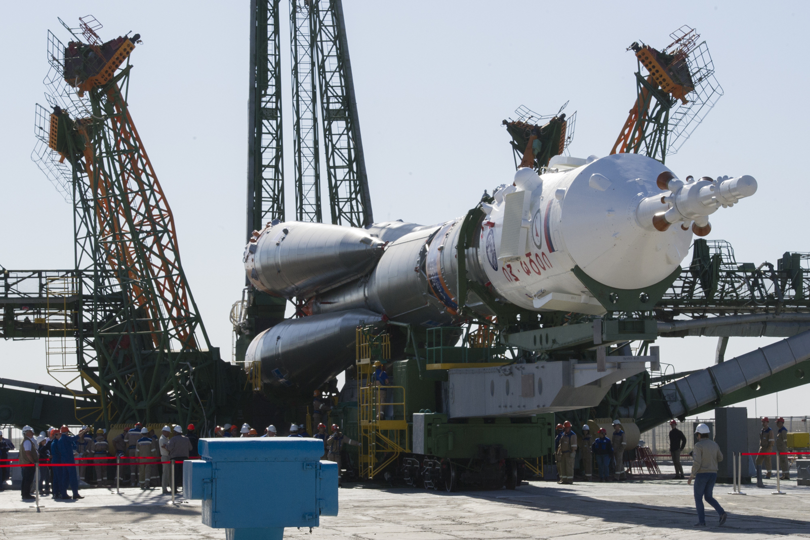 Launch vehicle Soyuz-FG with TPK Soyuz MS-09 was taken to the launch pad. - Space, Rocket, Union, Roscosmos, NASA, Esa, Baikonur, Longpost, news