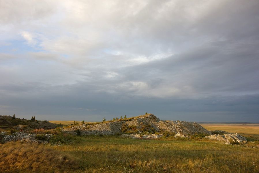 Minerals of the Ural region: uvarovite - My, Gems, Minerals, The photo, Nature, Grenades, Ural, Hand grenade