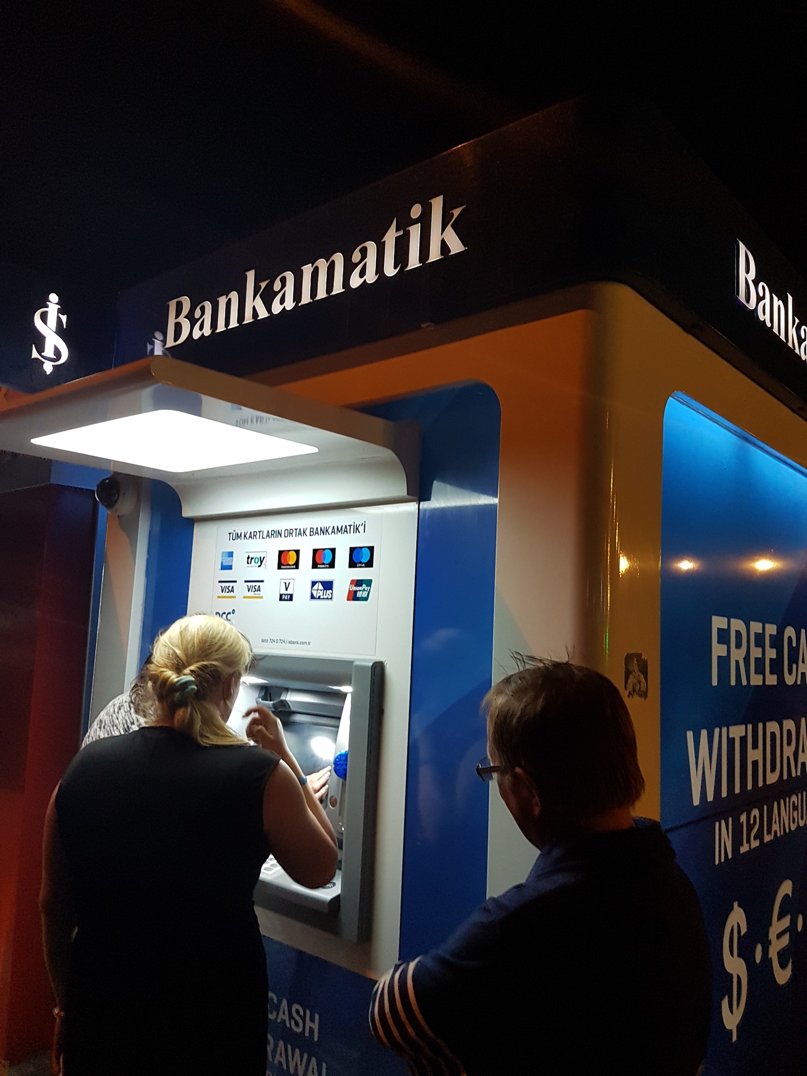 To withdraw dollars and euros. - Turkey, ATM