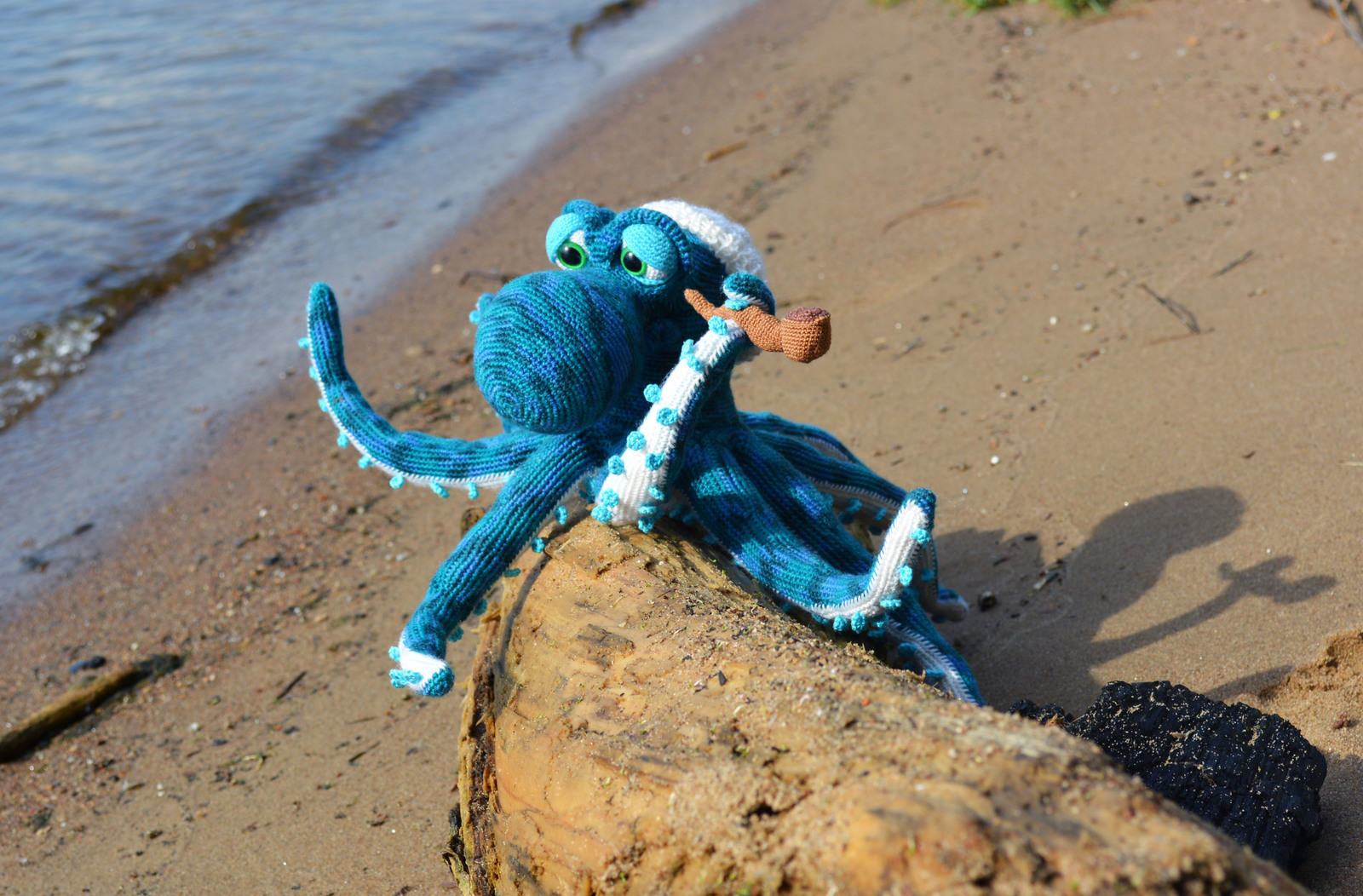 Old sea wolf or in travel dreams - My, Needlework without process, Knitting, Toys, Octopus, Handmade, With your own hands, Handmade, Hobby, Longpost