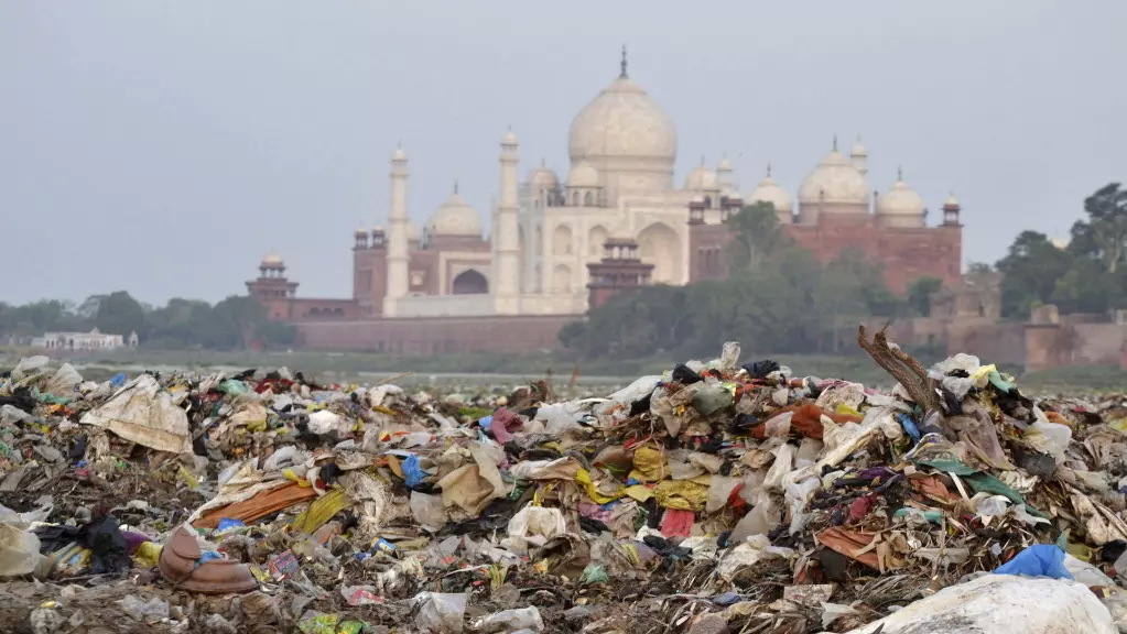 The legendary Taj Mahal may be destroyed by the decision of the Indian court - India, Taj Mahal, Ecology, Court