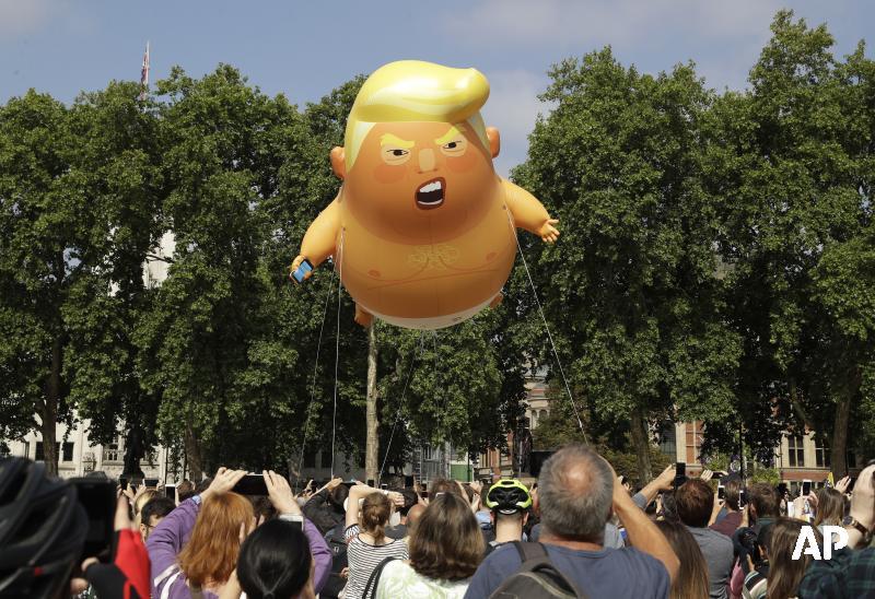 A six-meter balloon in the form of an angry baby with the face of Trump appeared in the sky of London. - London, Donald Trump, European Union, Politics, England, Russia, Moscow, 2018