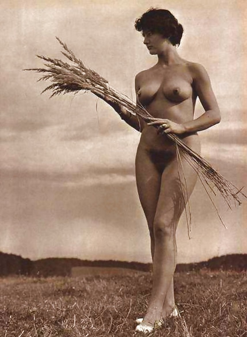 Retro photo (Vintage lady's & Nature) - NSFW, Old photo, Black and white photo, Girls, Boobs, Pubes, Longpost