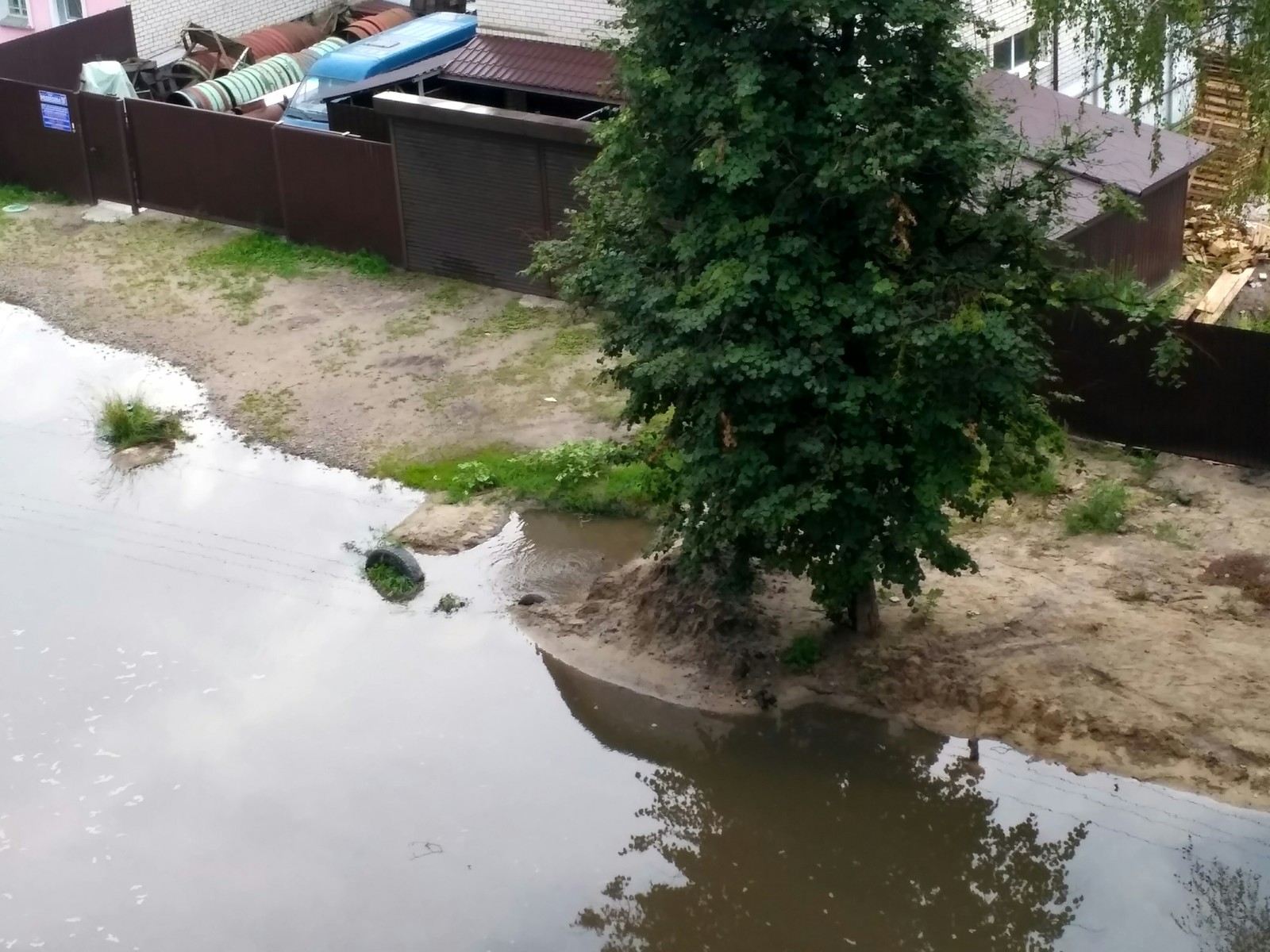 Океан под окном или как Дед **дак решил строить дом - Вода, Дождь, Россия, Проблема, Длиннопост