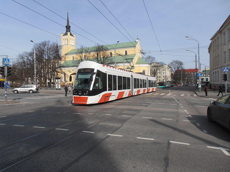 The Decaying West - Estonia, Free travel, Public transport, West