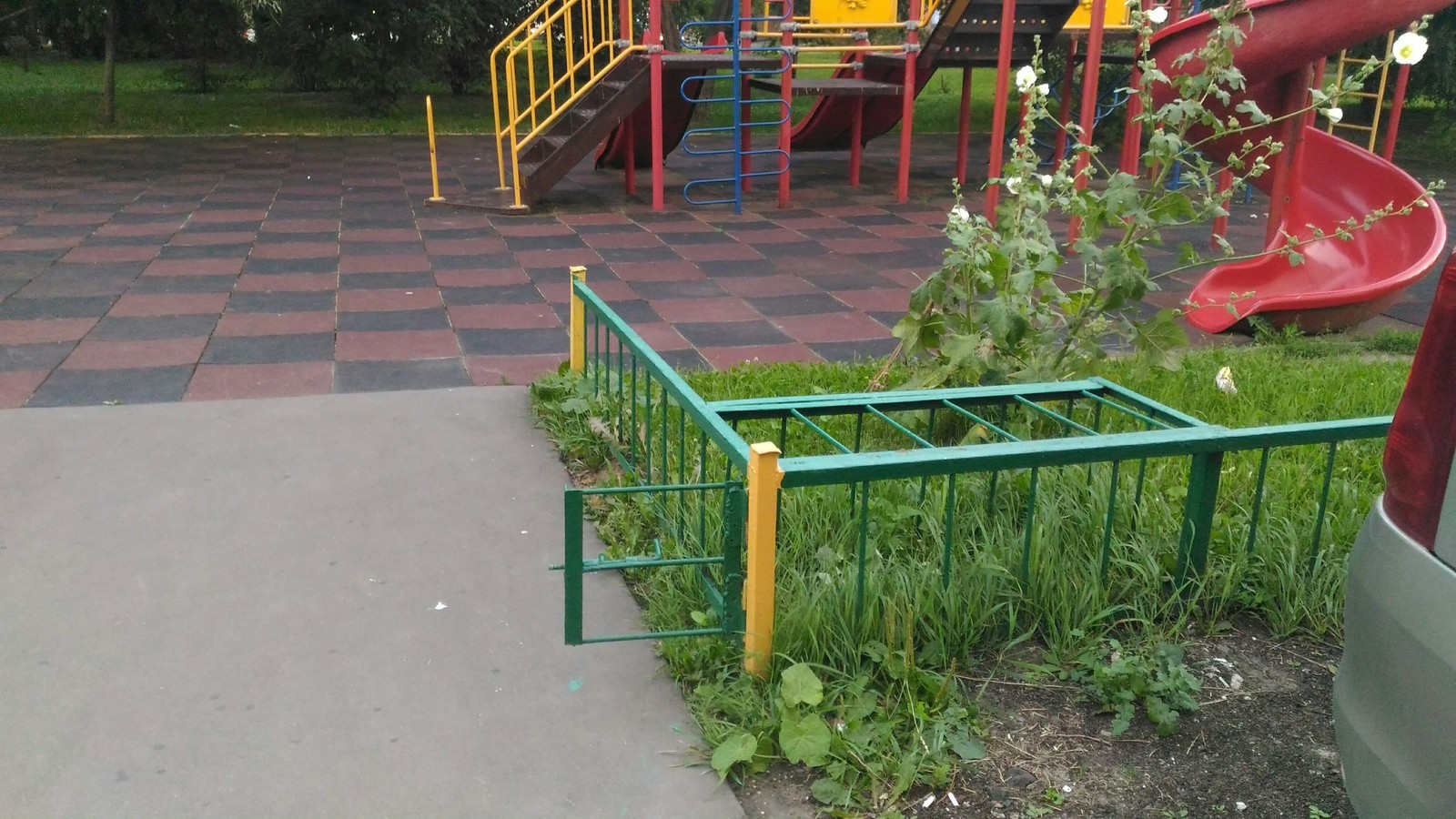 Cage on the playground - My, Fence, Cell, Mystery, Longpost