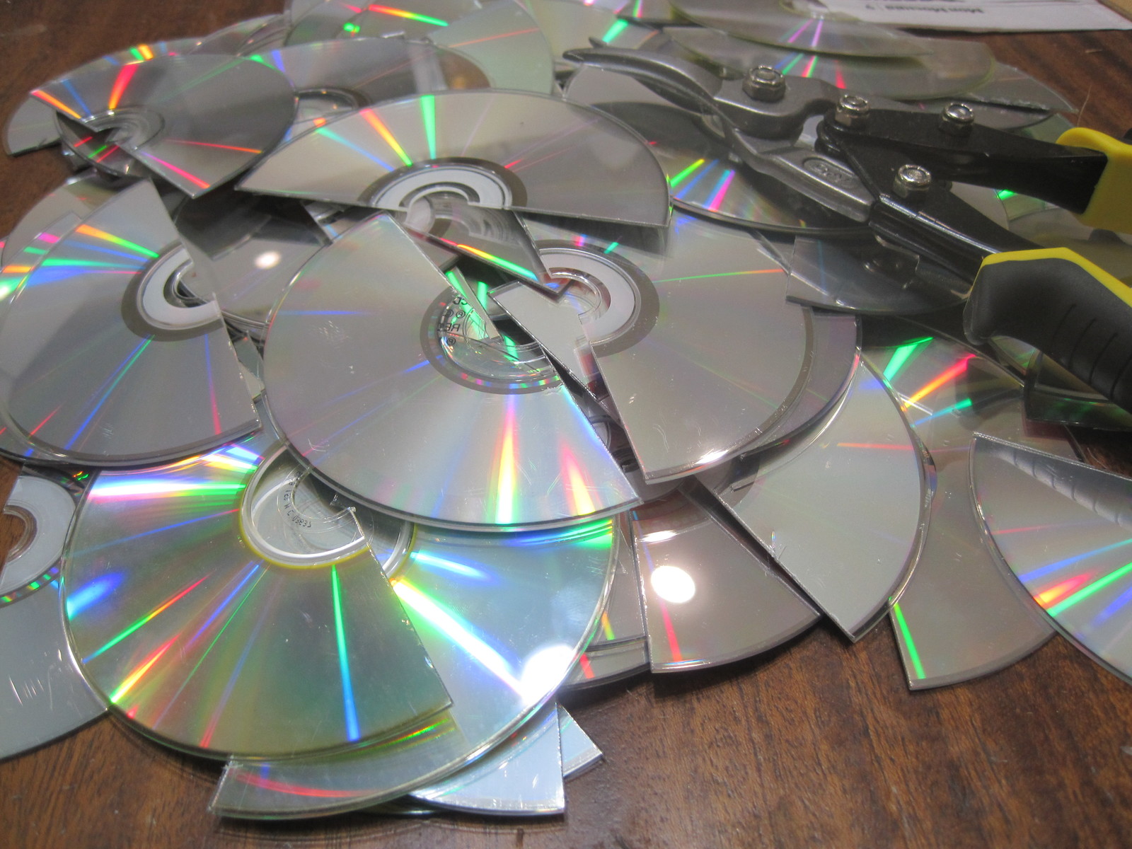 Плафон из компакт дисков своими руками