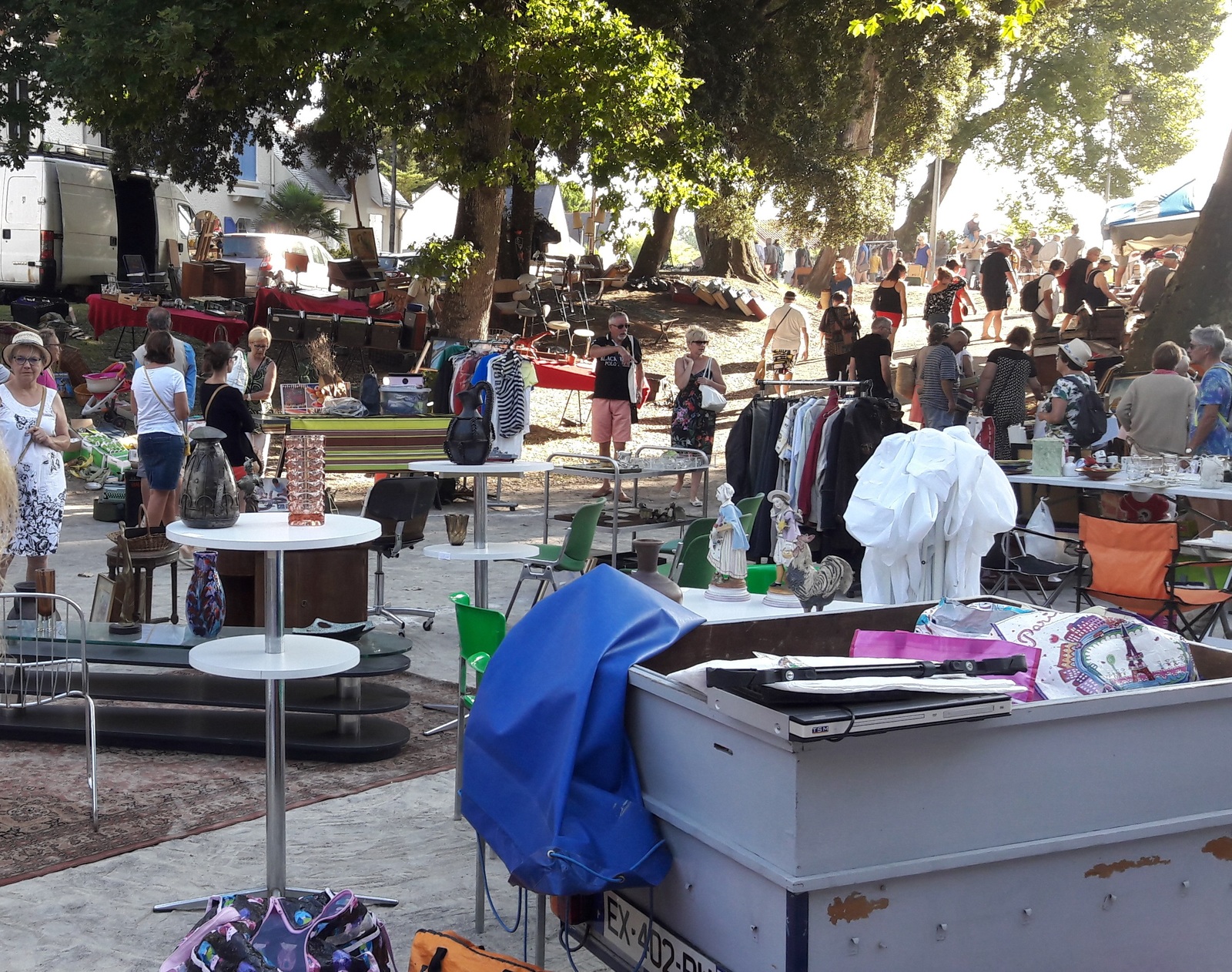 Flea market in the town of La-Baule-Escoublac. - My, , France, Longpost, Flea market